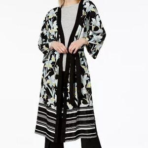 Bar
III Women's Mix Printed Kimono